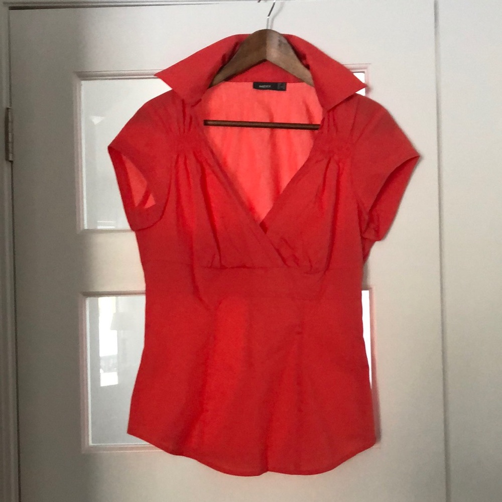 New peach short sleeve V neck/ wrap blouse with side zipper, MEXX, Eur38/Us8